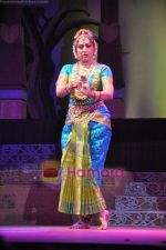 Hema Malini perform together in Ravindra Natya Mandir on 20th Nov 2010 (29).JPG